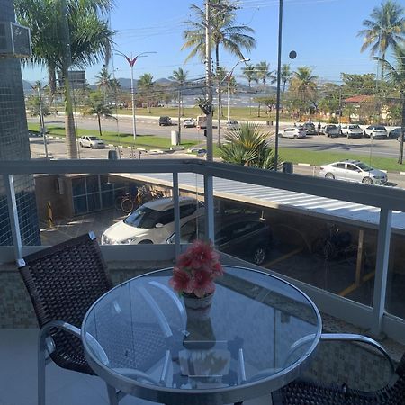 Apartamento em Caraguatatuba em Frente a Praia para 9 pessoas Exterior foto